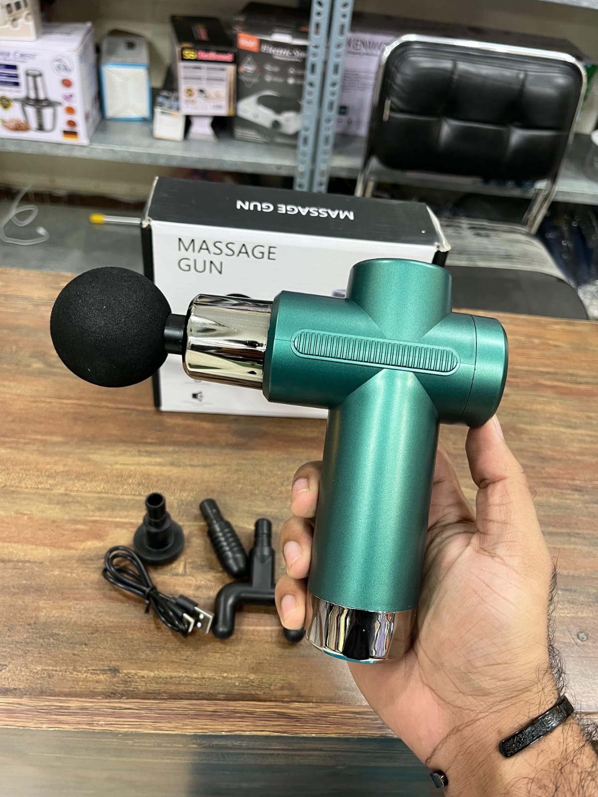 Premium Quality Metal Body Massage Gun - Image 4