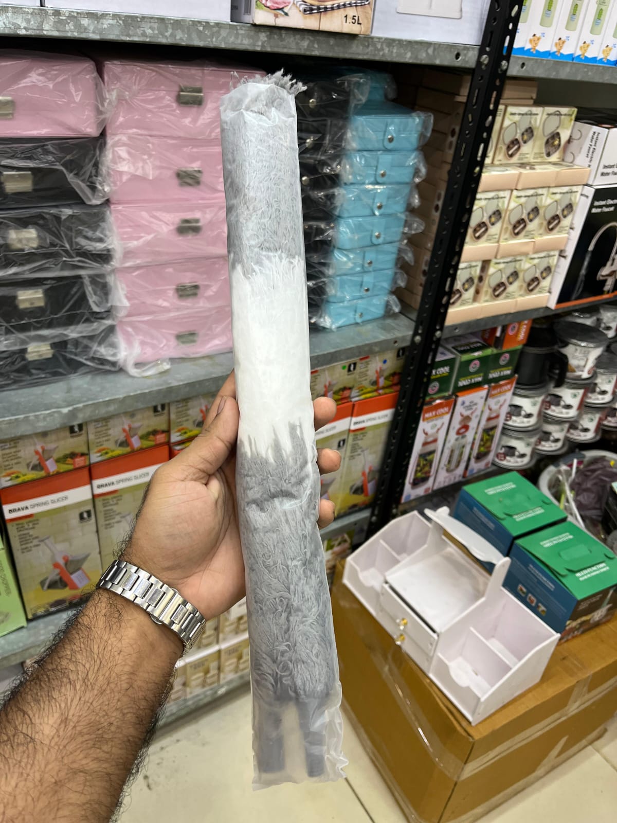 Large Microfiber Cleaning Duster (Grey) (EX) - Image 3