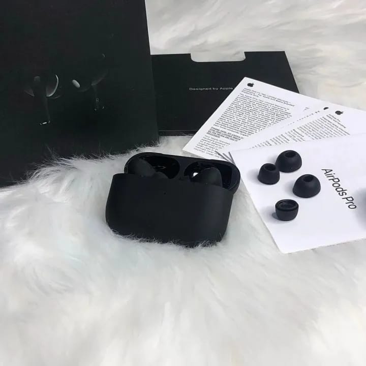 Black Wireless Earbuds with Charging Case (Qd) - Image 4