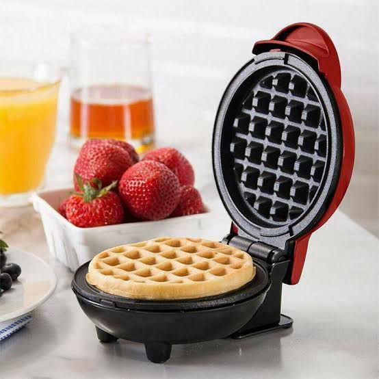 Electric Non-Stick Waffle Maker(HMW) - Image 2